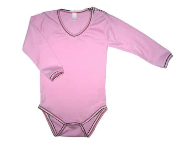 Gyerek body lányoknak pamutból, rózsaszín színű hosszú ujjú body, csak a szegők csíkosak, vállnál patentos kombidressz, termékkép.