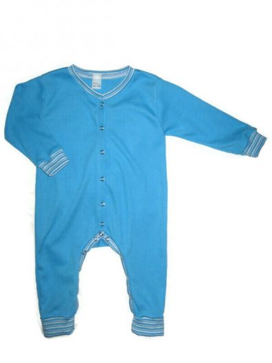 Kezeslábas pizsama fiú babának, türkizkék színű, hosszú ujjú, csak a passzék kék-fehér csíkosak, elöl végig patentos, termékkép.