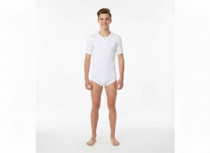 Fehér rövid ujjú body, kép.